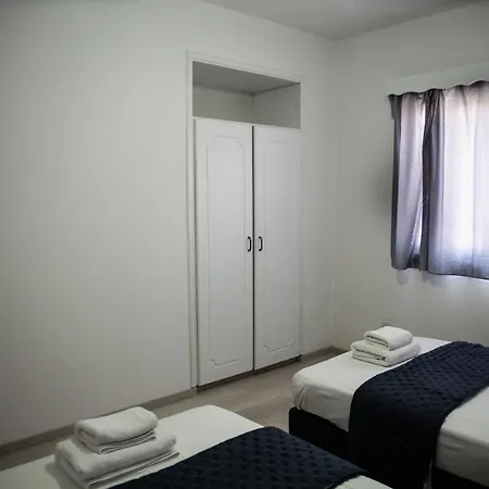 Olive Island شقة لارنكا