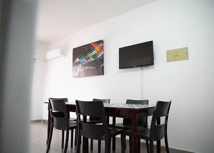 דירה Olive Island לרנקה