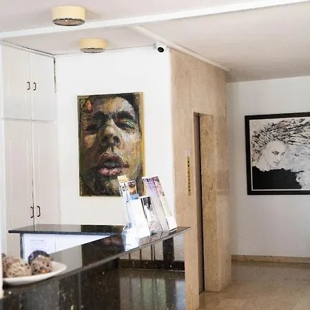 Olive Island Apartment