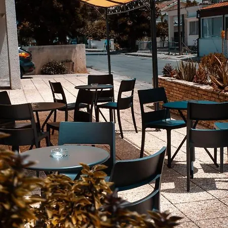 Olive Island شقة لارنكا