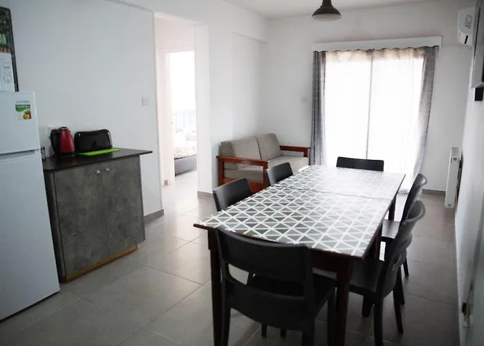 Olive Island Apartament Larnaca